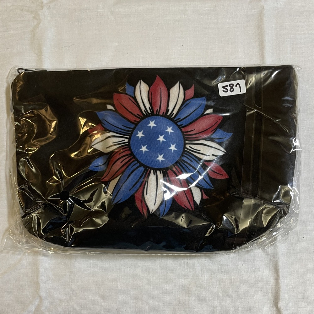 The Pouch Cosmetic Bag Unisex OS Black NWT Americana Sunflower Patriotic Zip